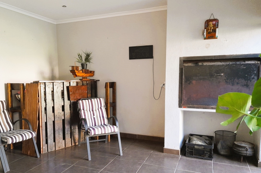 3 Bedroom Property for Sale in Kamma Heights Eastern Cape